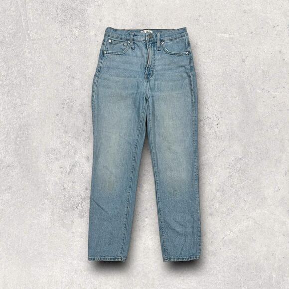 ★ Madewell Classic High-Waisted Light Wash Straight-Leg Jeans ★ - Picture 8 of 8